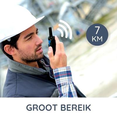 Walkie-Talkie Set | 2 Handsets | Tot 7 km | Frequentiekanalen: 8 | PTT / VOX | 24 uur stand-by | Inclusief oplaadbasis | Koptelefoonuitgang | Blauw / Zwart