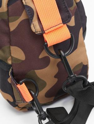 Urban Classics / tas Small Crossbody in camouflage Urban Classics / tas Small Crossbody in camouflage