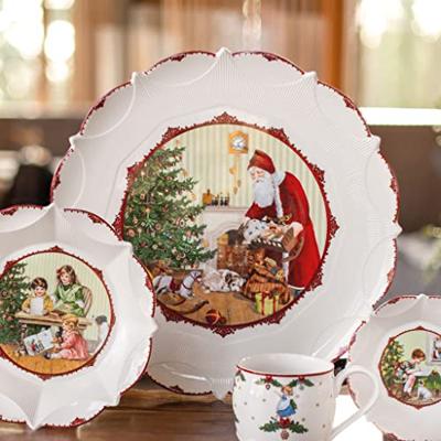 Villeroy & Boch Toy's Fantasy Plat bord groot kerstman en cadeau's