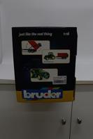 Bruder 02057 John Deere 6920 Tractor met Aanhanger 1:16 - thumbnail