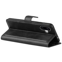 Casecentive Leren Wallet case met sluiting iPhone 16 zwart - thumbnail