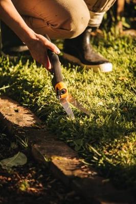Fiskars 1000589 GS42 Graskantenschaar 320 mm Bypass - thumbnail