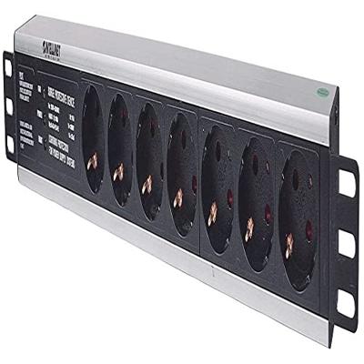 Intellinet 714006 19 inch Stekkerdoos voor patchkast 1.5 HE Geaarde contactdoos Overspanningsbescherming Zwart