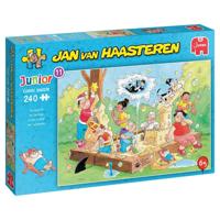 De Zandbak - Jan van Haasteren Junior Puzzel 240 Stukjes - thumbnail
