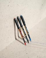 Rollerpen uni-ball eye eco 150e b rood | 12 stuks - thumbnail