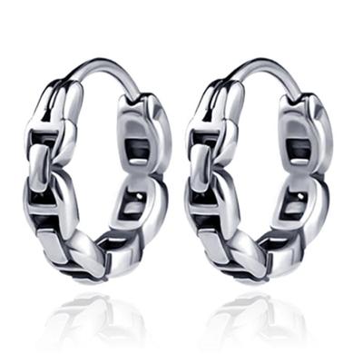 LGT JWLS RVS Oorringen zilverkleurig met schakels-design LGT JWLS RVS Oorringen zilverkleurig met schakels-design