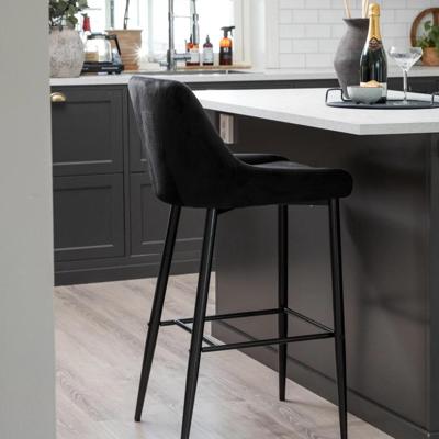 Nohr Barkruk 'Quennel' Velvet, kleur Zwart (zithoogte 74cm) Nohr Barkruk 'Quennel' Velvet, kleur Zwart (zithoogte 74cm)