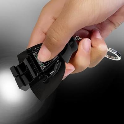 LEGO Star Wars Light-Up Keychain Darth Vader 8 cm - thumbnail