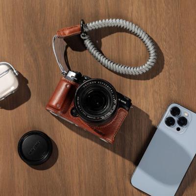 SmallRig 4880 Camera Leather Half Case Kit for Fujifilm X-M5, bruin SmallRig 4880 Camera Leather Half Case Kit for Fujifilm X-M5, bruin