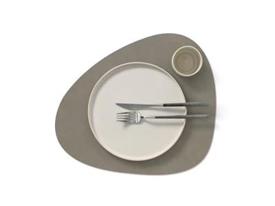 LIND DNA - Dinner Mat Curve - Placemat 37x44 cm Nupo Flint Grey LIND DNA - Dinner Mat Curve - Placemat 37x44 cm Nupo Flint Grey