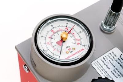 Rothenberger Testpomp | 0-60 bar R 1/2 inch | zuigvolume per hefslag ca. 45 ml | 1 stuk - 60200 - 60200