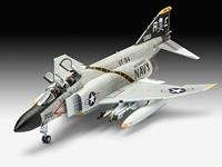 Revell 1/72 F-4J Phantom II - thumbnail