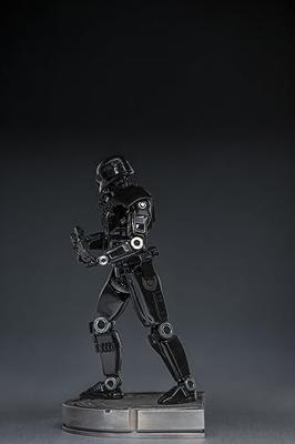 Star Wars: The Mandalorian 1/10 Scale Statue - Dark Trooper