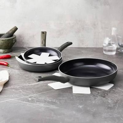 ISENVI Avon Combideal - Keramische Koekenpannen - Ergo grepen ISENVI Avon Combideal - Keramische Koekenpannen - Ergo grepen