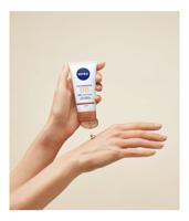 Nivea Essentials BB Cream Medium SPF 15 Dagcrème - thumbnail