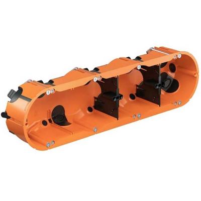 Hollewand inbouwdoos 4 voudig oranje gatmaat 68mm luchtdicht met trekontlasting voor buis en kabel