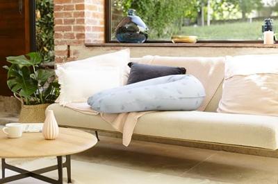 Babymoov B.love moederschap en borstvoeding kussen met ultra -fijne microbilles vulling - gemaakt in Europa, blauw Babymoov B.love moederschap en borstvoeding kussen met ultra -fijne microbilles vulling - gemaakt in Europa, blauw