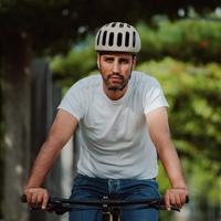 Buzaglo Catlike urban helm kompact&apos;o ii maat l beige - thumbnail