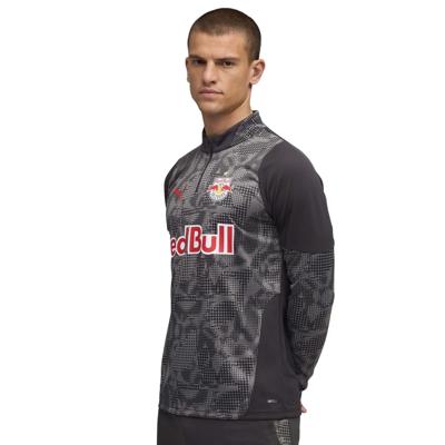 PUMA Red Bull Salzburg Trainingstrui 1/4-Zip 2025-2026 Donkergrijs Zwart Rood PUMA Red Bull Salzburg Trainingstrui 1/4-Zip 2025-2026 Donkergrijs Zwart Rood
