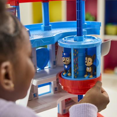 PAW Patrol speelfigurenset uitkijktoren met 2 Chase-figuren en auto