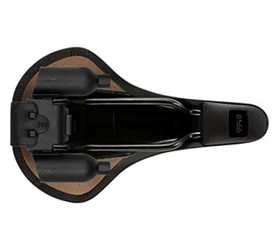 Fizik gravita alpaca x5 saddle + tool carrier