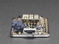 Adafruit Feather HUZZAH avec ESP8266 WiFi - thumbnail