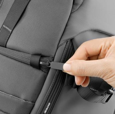 Vanguard VEO Adaptor R48 grijs rugzak met USB-A Vanguard VEO Adaptor R48 grijs rugzak met USB-A