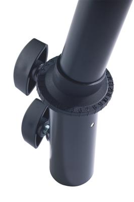 K&M 19670 Variabele speaker tilt adapter met hoek tot 15 graden