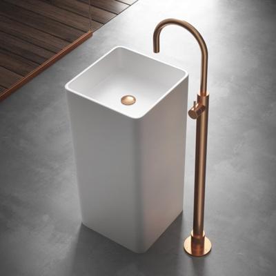 Vrijstaande Wastafelmengkraan Hotbath Cobber 1-hendel Gebogen 121 cm Gepolijst Messing Living Colours