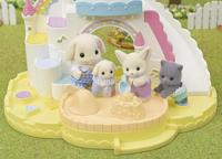 Sylvanian Families baby zandbak en zwembad - thumbnail