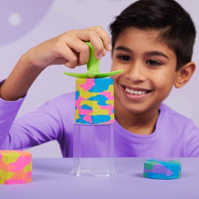 Kinetic Sand Squish and Create