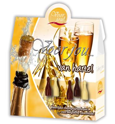 Voor Jou! Cadeau doos champagneflesjes van harte 100 Gram Voor Jou! Cadeau doos champagneflesjes van harte 100 Gram