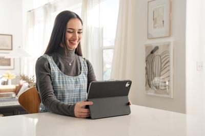 ZAGG Pro Keys 2 Bluetooth Keyboard Case for Apple iPad Air 10.9 (2020/2022)/Air 11 (2024/2025) QWERTY Black