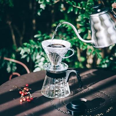Hario V60 - Koffiedripper, koffiekan, koffiefilters & maatschepje - Complete set