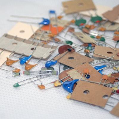 Kemo S007 Keramische condensator assortiment 100 stuk(s)