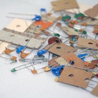 Kemo S007 Keramische condensator assortiment 100 stuk(s) - thumbnail