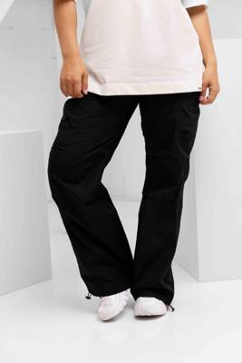 Malelions Parachute Broek Dames Zwart - Maat S - Kleur: Zwart | Soccerfanshop Malelions Parachute Broek Dames Zwart - Maat S - Kleur: Zwart | Soccerfanshop
