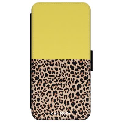 iPhone XR flipcase - Luipaard geel