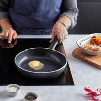 Demeyere Koekenpan Alu Comfort 3 - Ceraforce - ø 28 cm - keramische anti-aanbaklaag - thumbnail