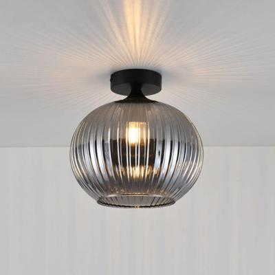Plafondlamp Globo vetro fumé - E27-fitting - Bol van geribbeld rookglas - Vulkaanvormige zwarte drager - IP20 voor binnen