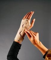 Futuro Polsspalk omkeerbaar medium 1 Stuks - thumbnail