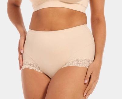 Magic buik corrigerende slip met kant - Tummy Squeezer - Shapewear voor je buik - Naadloos - S - Huidkleur - Onderbroek - Ondergoed- Corrigerend -
