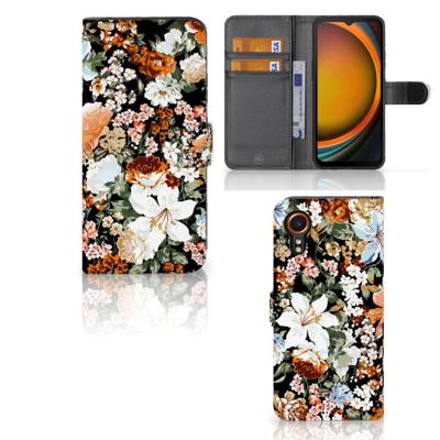 Hoesje voor Samsung Galaxy Xcover 7 Dark Flowers Hoesje voor Samsung Galaxy Xcover 7 Dark Flowers