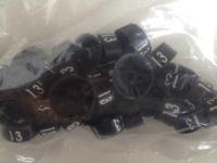 MB zwart/wit 13 voor op kledinghanger - thumbnail