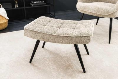 Moderne kruk SCANDINAVIA champagne greige bouclé zwarte metalen poten voetenbank - 44028