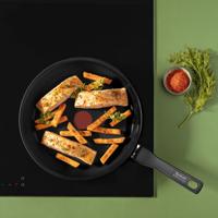 Tefal Kookgerei Tefal renew black koekenpan 28 cm zwart - thumbnail