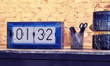 NeXtime NE-5209BL Tafel/wandklok Big Flip 36x16.7x8.5cm Acryl Blauw