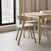 Ethnicraft Eetkamerstoel 'Bok' Gevernist Eikenhout en Stof, kleur Warm Grijs - thumbnail