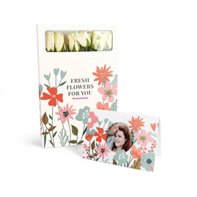 Brievenbusbloemen met persoonlijke kaart - Witte rozen