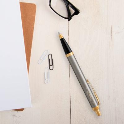 Parker - IM - Balpen graveren - Rechts (Geborsteld metaal)